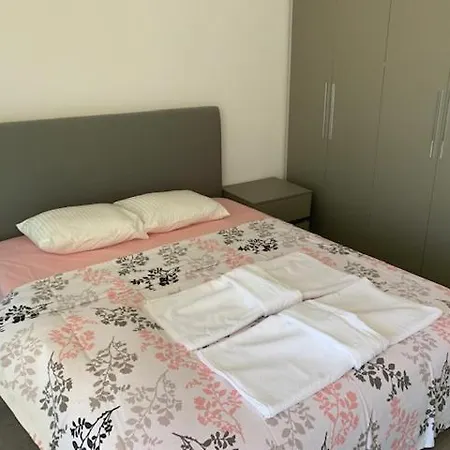 شقة New Luxury In City بودروم